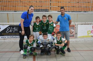 PREBENJAMI A!💚🤍

Sergi Papiol (P) - 1 
Víctor García - 75 
Oriol Ruz - 83 
Aran Novo - 86 
Angel Perez - 81 
Martí Andreu - 19 

Entrenadora: Maria Agüero 
Delegats: Gerard