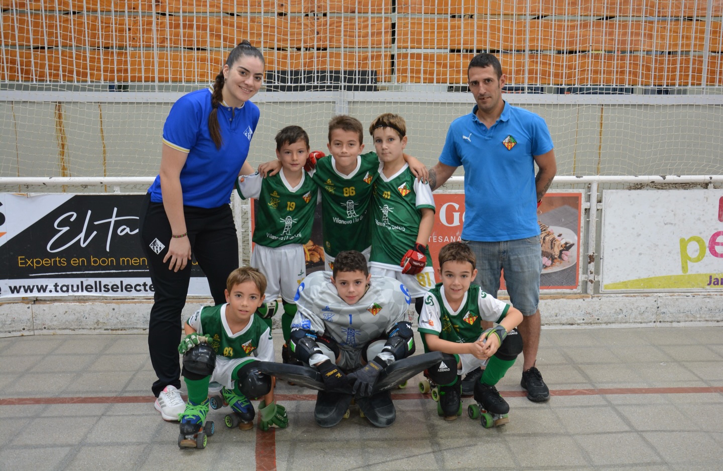 PREBENJAMI A!💚🤍

Sergi Papiol (P) - 1 
Víctor García - 75 
Oriol Ruz - 83 
Aran Novo - 86 
Angel Perez - 81 
Martí Andreu - 19 

Entrenadora: Maria Agüero 
Delegats: Gerard