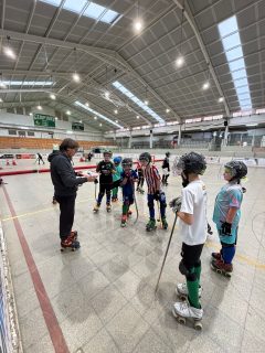 Nadal sobre rodes al Club Patí Vilanova!💚

Aquí teniu un recull dels millors moments d’aquests dies de Campus. Ho hem donat tot a la pista i demà encarem l’última jornada amb les piles carregades!💪🏻

Doneu un cop d’ull a les fotos i vídeos! 👀