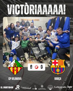 Victòria davant el @fcbhoquei per 9-0!

Gols (x2) @joseloda (x2) @joan_vazquez7 (x2) @usebri99 (x1) @_.jofrixx._ (x1) @davidlecha8 (x1) @marccarrasco__ 🏑

Seguim treballant nois!💪🏻💚🤍