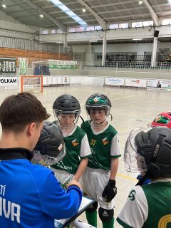 Gran paper dels nostres equips de la base en aquesta edició del torneig @marenostrumrinkhockey!

🏑ALEVÍ: S’han classificat per a les SEMIFINALS!🔥

🏑BENJAMÍ: Lluitaran pel 5è i 6è lloc👏🏻

Estem molt orgullosos de com esteu representant els nostres colors. Gaudiu de l’experiència i a per totes, campions! 💚🤍