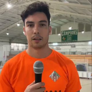 🎤🎤 Declaracions de @davidlecha8 i @marccomalat abans del primer partit fora de casa de l'Ok Lliga Plata

Recordeu: 
🗓 Dissabte 3- 19:30h: 
@chmollerussaprevintegral vs Área Jurídica Global CP Vilanova

💚🤍